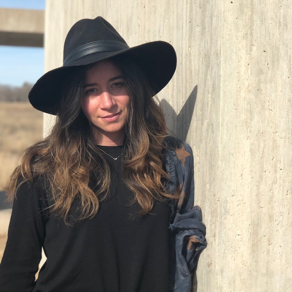 Meet your Posher, Michela